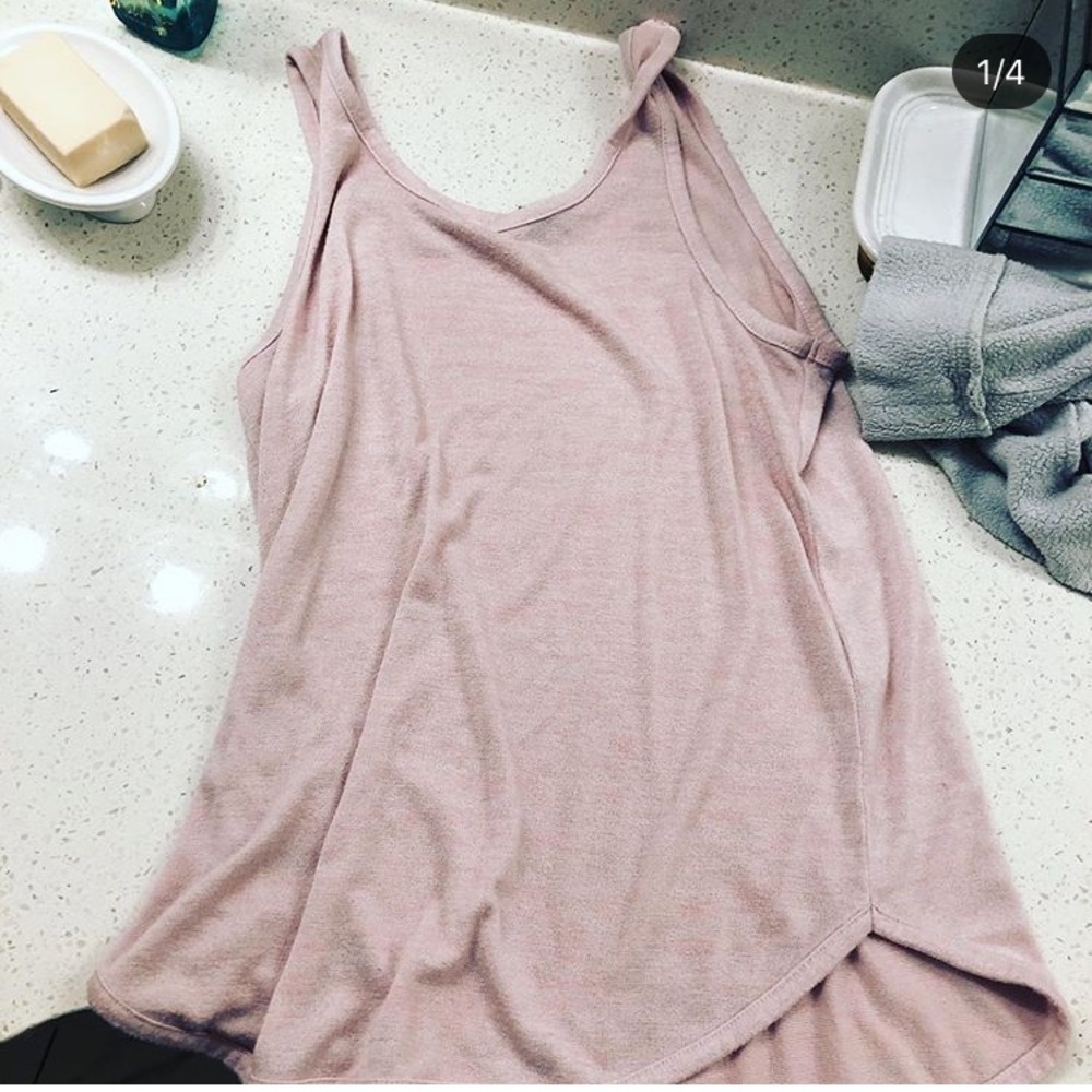 gap pink tank